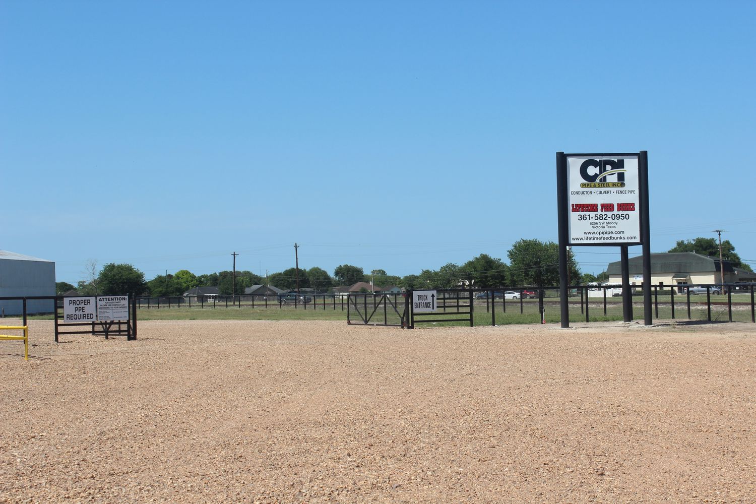6256 SW Moody St, Victoria, TX 77905